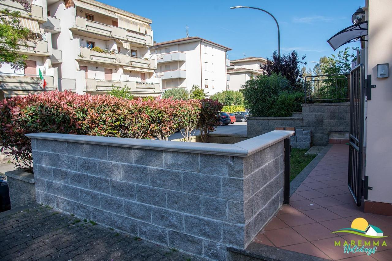 Maremma Holidays: Atene Apartment Follonica Exterior foto